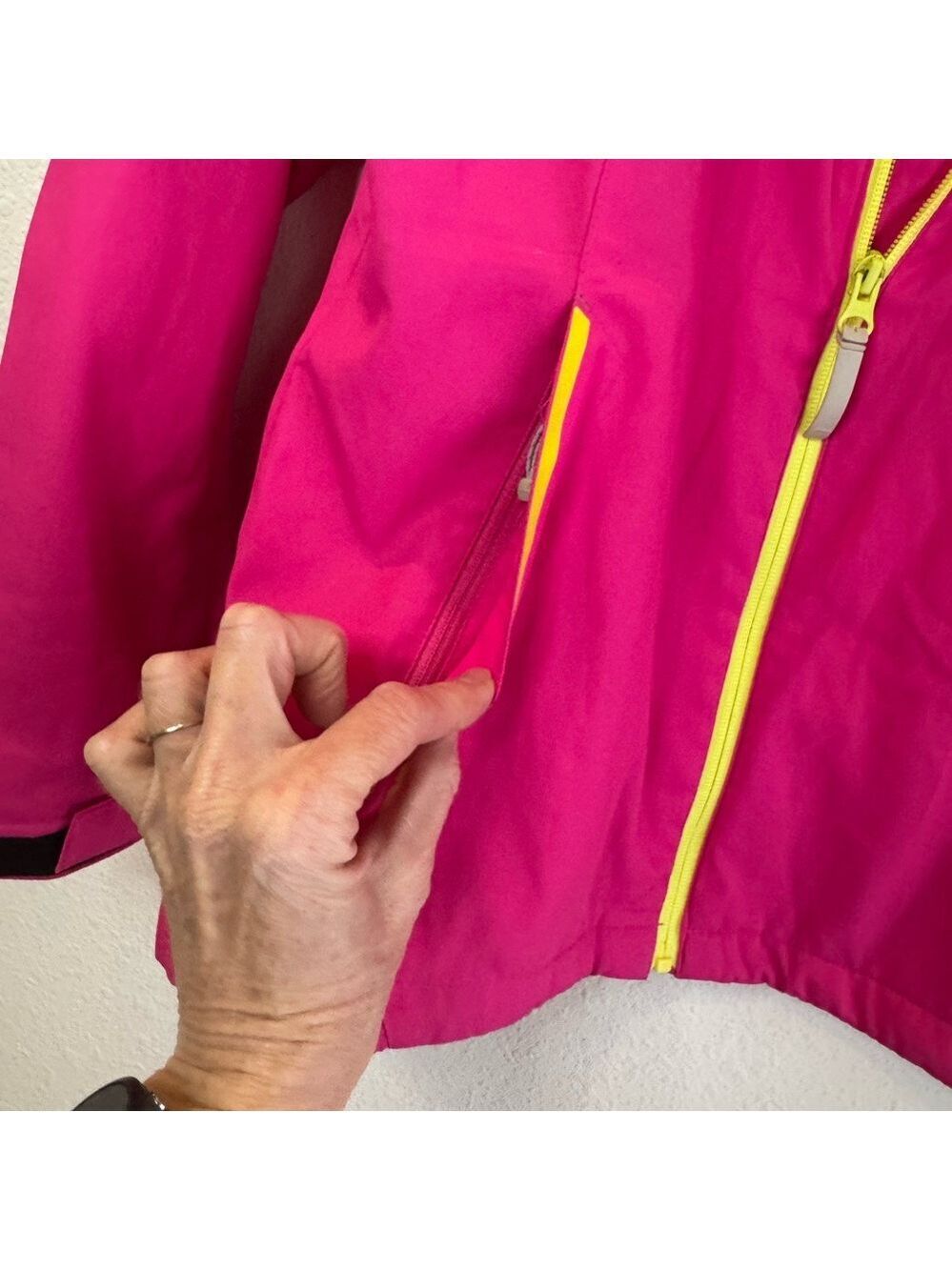 LI NING At Proof Full Zip Windbreaker with Hood - Picture 8 of 15